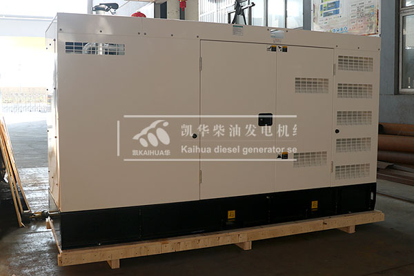 上海客戶(hù)訂購(gòu)一臺(tái)200kw靜音發(fā)電機(jī)組成功出廠(chǎng)